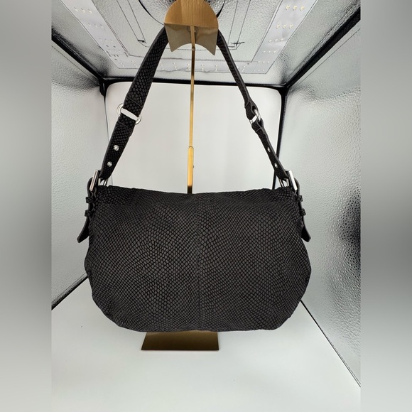 Aimee Kestenberg Genuine Leather Lizard Embossed Shoulder/Crossbody Bag Black - Picture 3 of 17